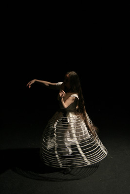 e3_Dancing